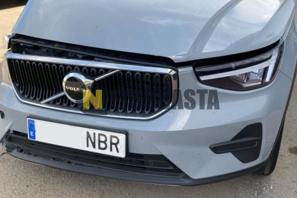 Volvo XC40 B3 2025