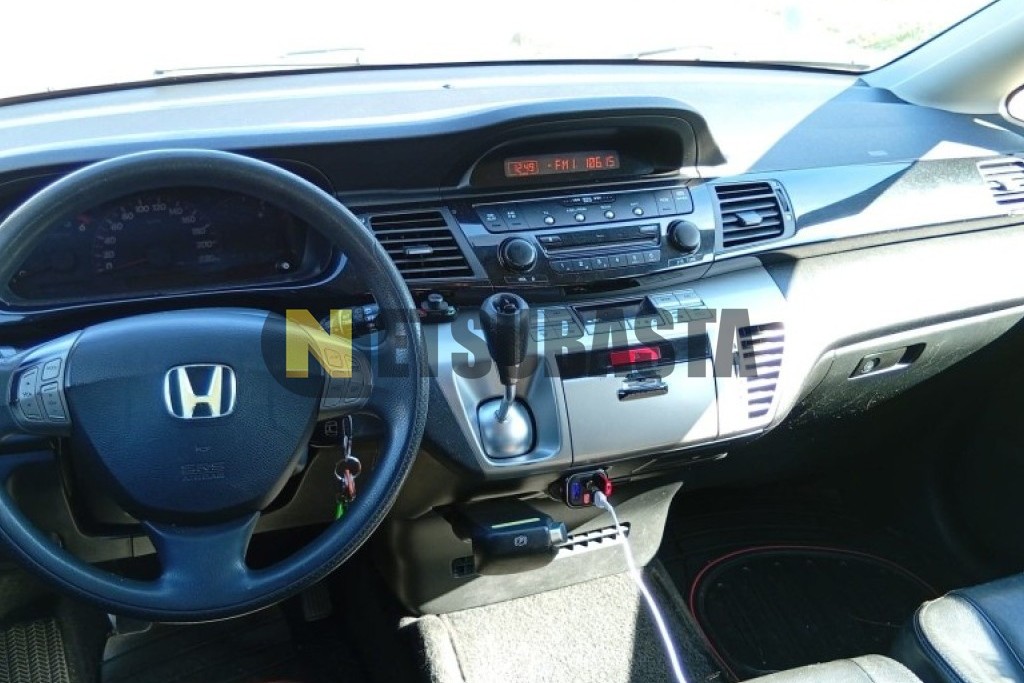 Honda FR-V 2.2 i-CTDi 2006