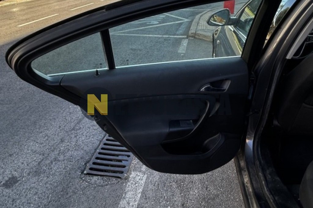 Opel Insignia 2.0 CDTI 2009