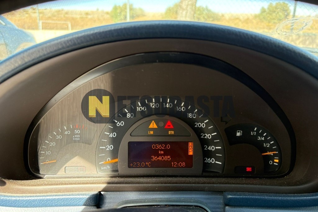 Mercedes-Benz C 270 CDI Aut. 2002