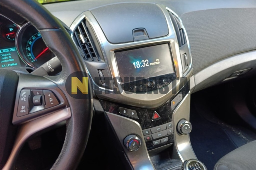 Chevrolet Cruze SW 1.4T 2014