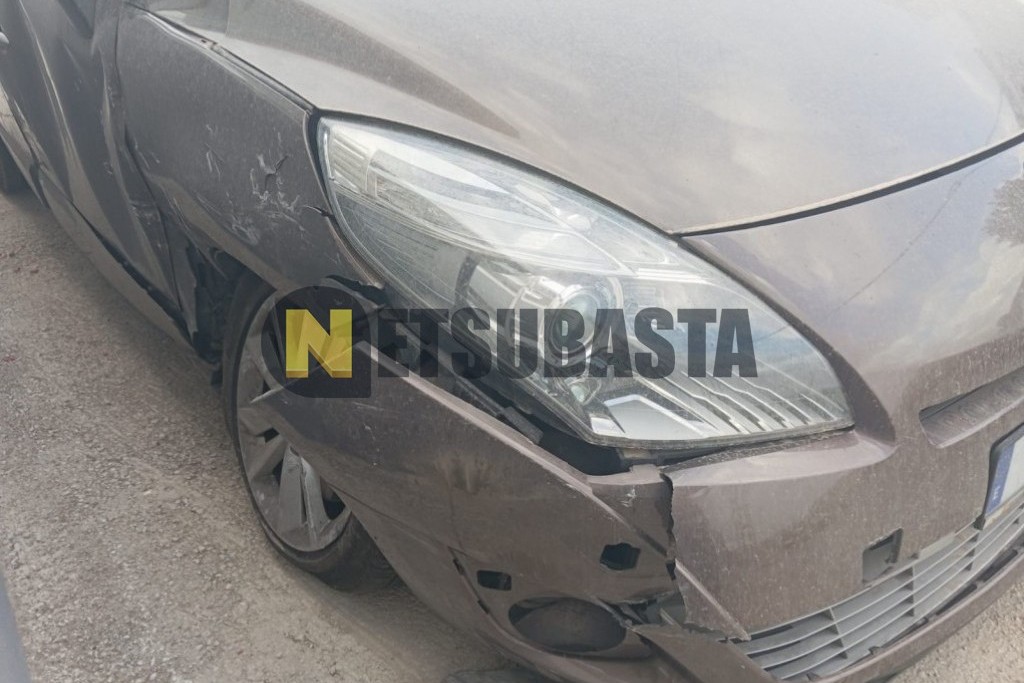 Renault Gran Scenic 2.0 dCi Aut. 2010