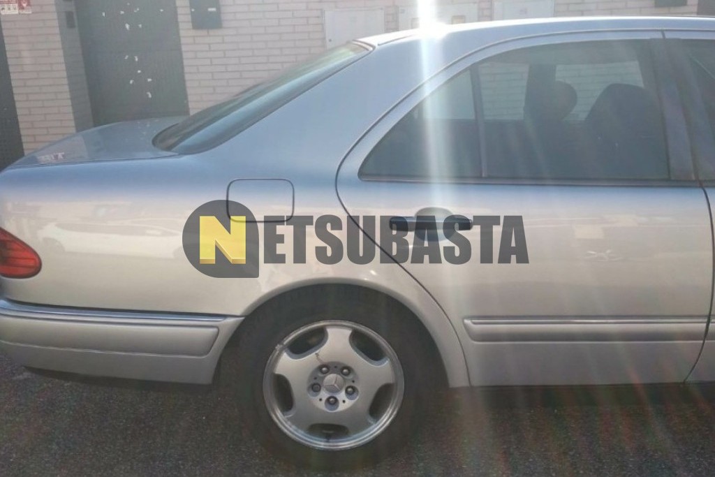 Mercedes-Benz E 300 D 1996