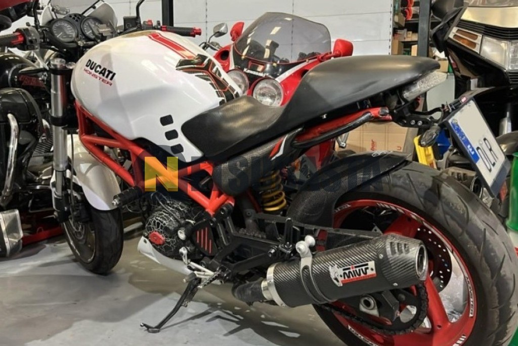 Ducati MONSTER 620 2005