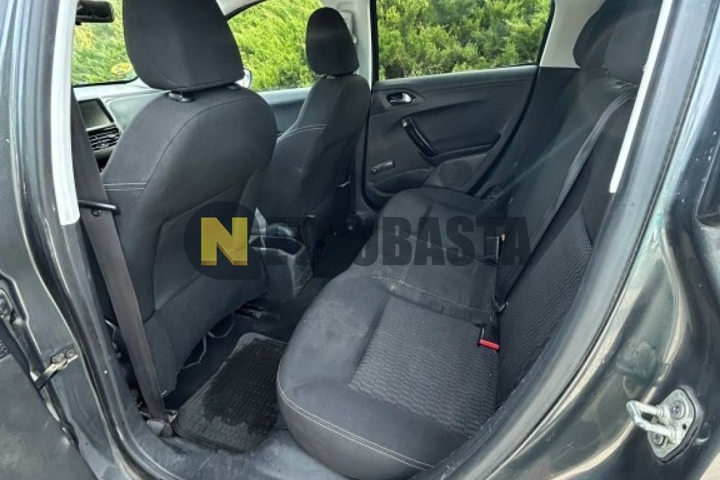 Peugeot 208 1.6 HDi 2014