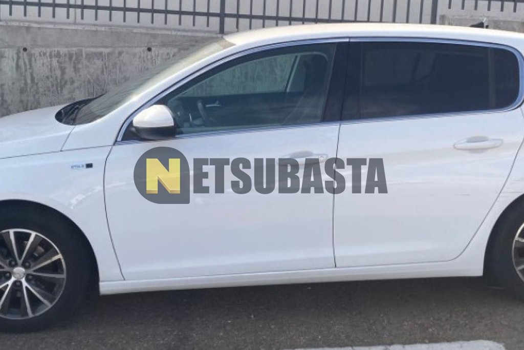Peugeot 308 1.2 PureTech 2015