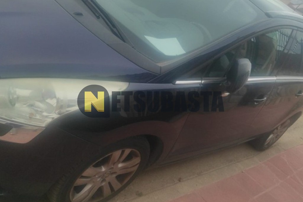 Peugeot 5008 2.0 HDI 2011