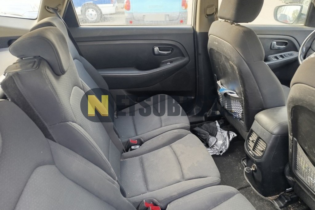 Kia Carens 1.6 GDi 2013