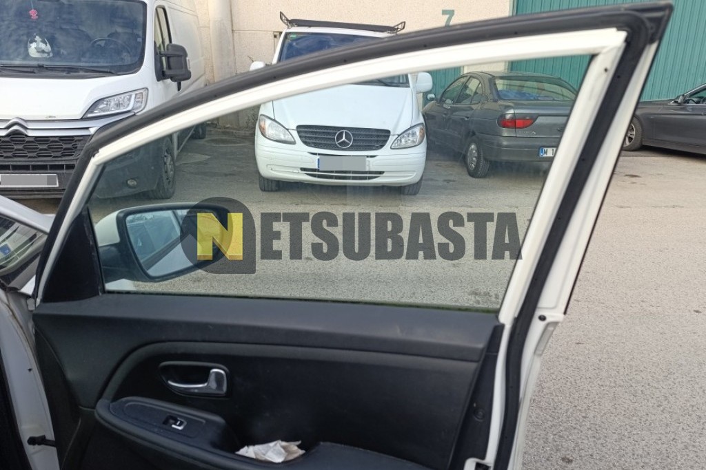 Kia Carens 1.6 GDi 2013