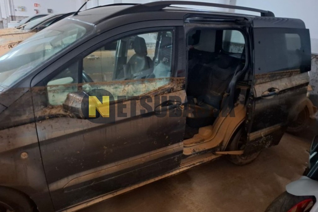 Ford Tourneo Courier 1.0 EcoBoost 2019