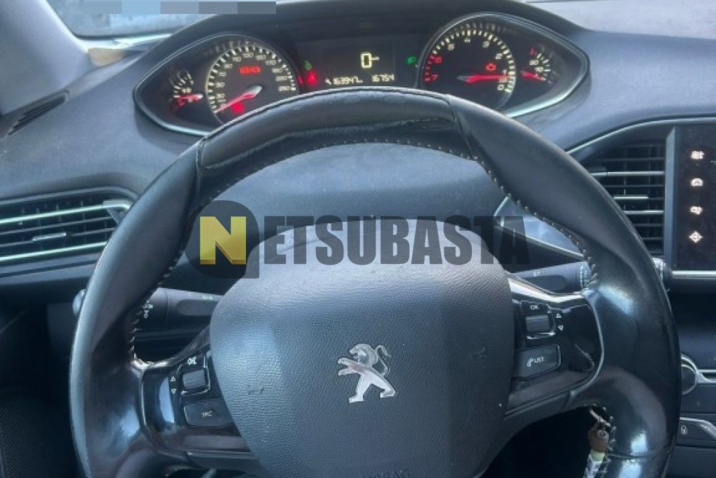 Peugeot 308 1.2 Puretech 2015