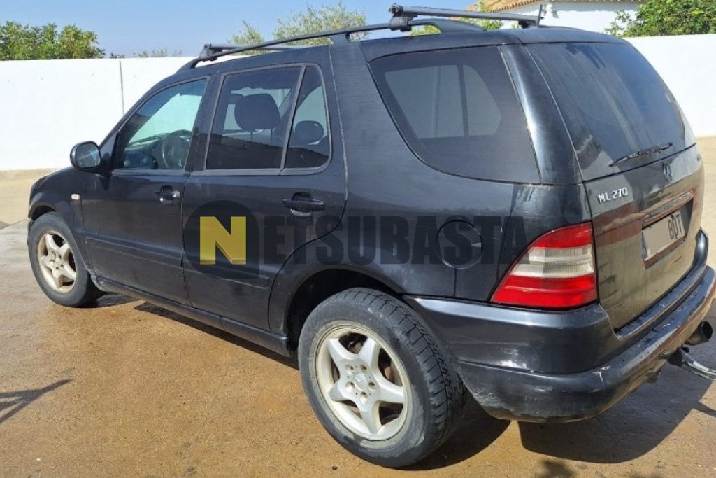 Mercedes-Benz ML 270 CDI Aut. 2001