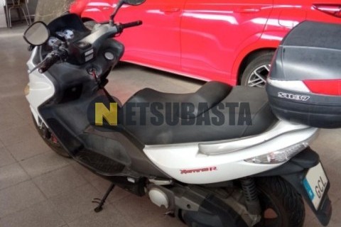 Zitmuv Black Razer 125E 2022