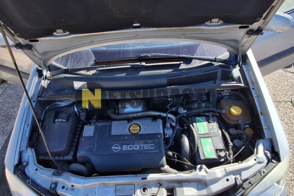 Opel Zafira 2.0 DTi 16V 2001