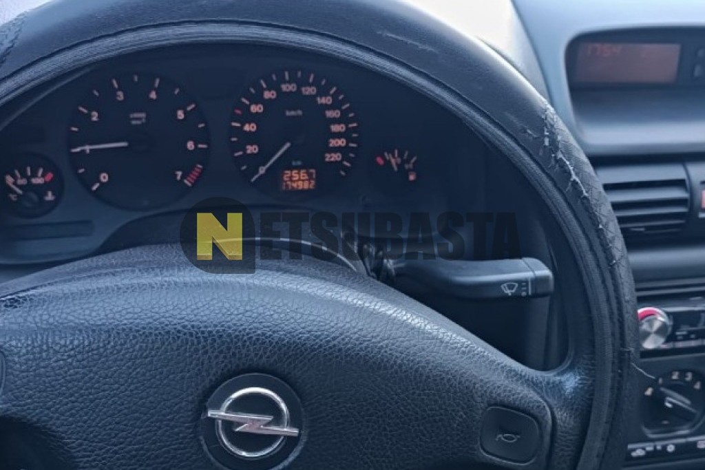 Opel Astra 1.6 16v Aut. 2001