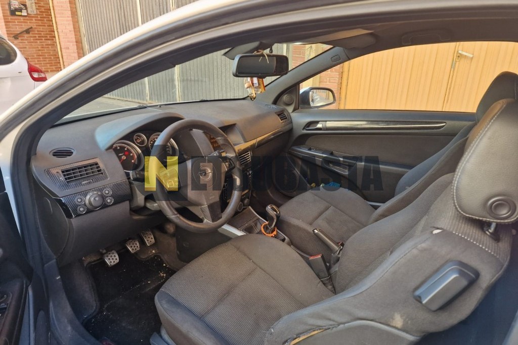 Opel Astra GTC 1.9 CDTi 2007