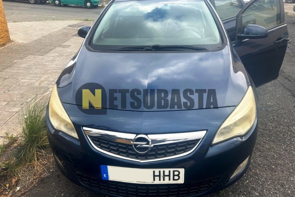 Opel Astra 1.4 Turbo 2011