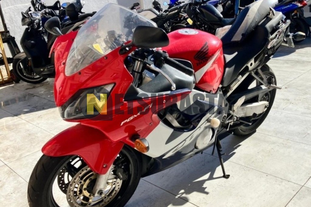 Honda CBR 600F 2002