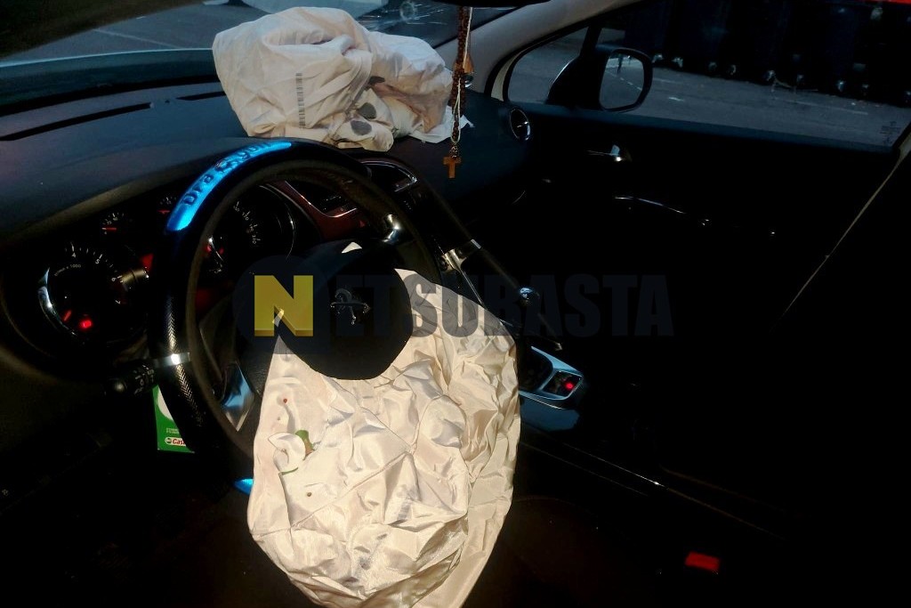 Peugeot 3008 1.2 PureTech 2015