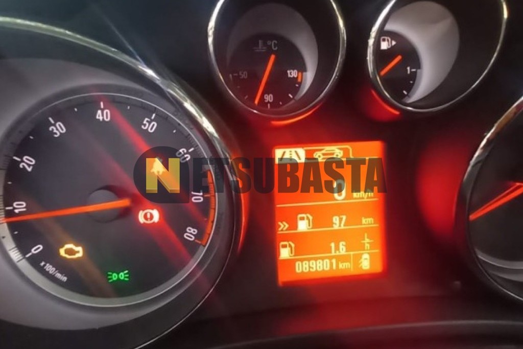 Opel Insignia 2.0 Turbo 4x4 2012