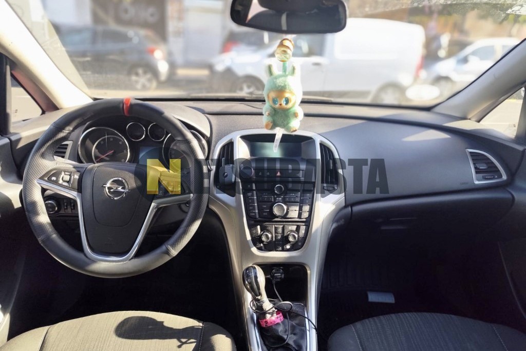 Opel Astra 1.7 CDTi 2010