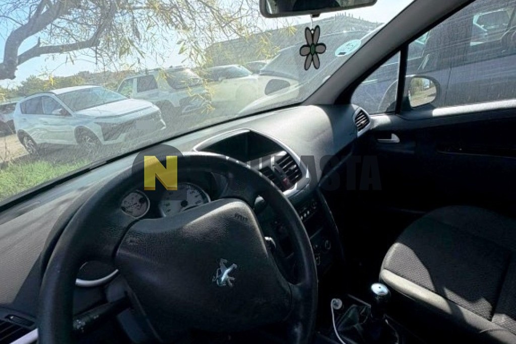 Peugeot 207 1.4i 2010