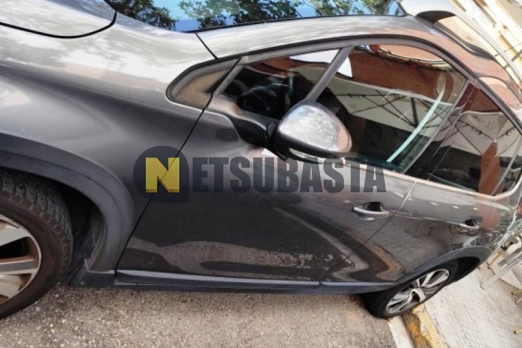 Peugeot 2008 1.2 PureTech EAT6 2017