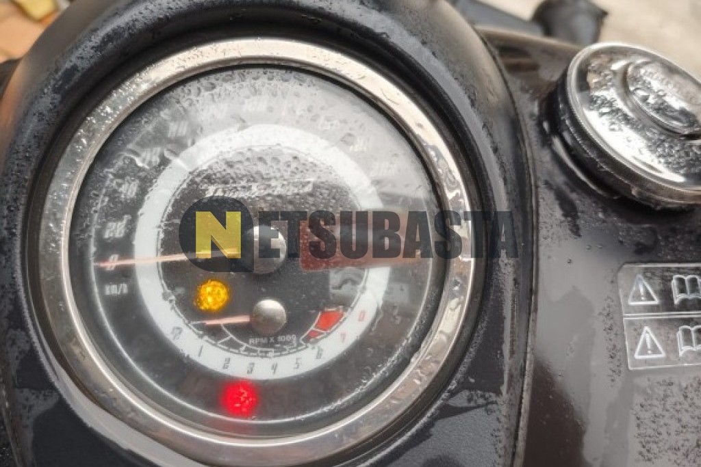 Triumph Thunderbird Storm 2011