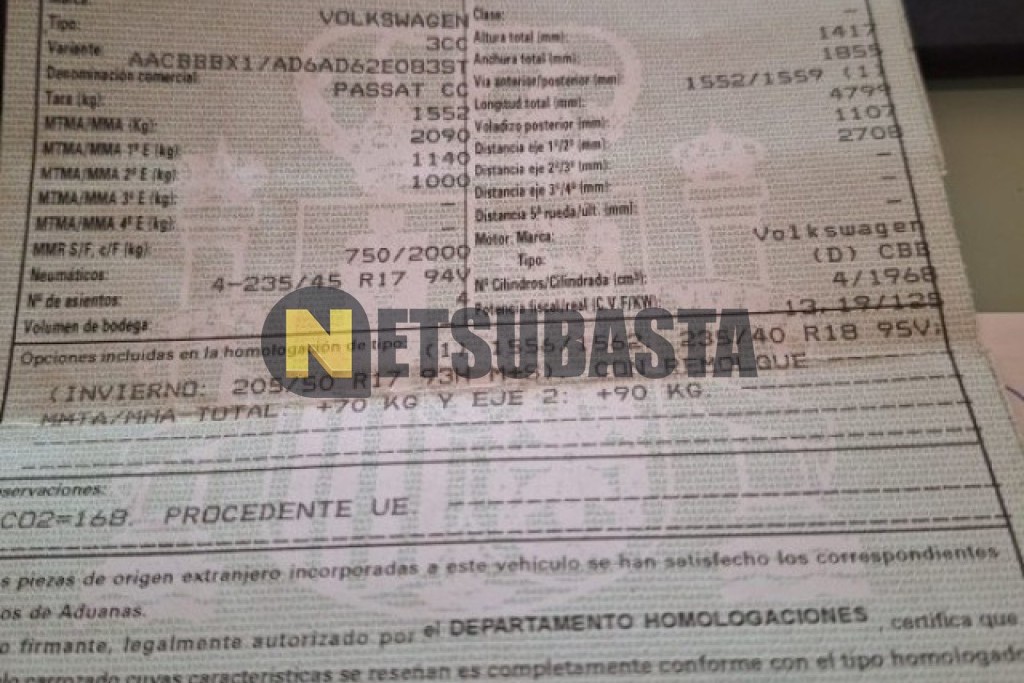 Volkswagen Passat CC 2.0 TDI 4Motion DSG DPF 2010