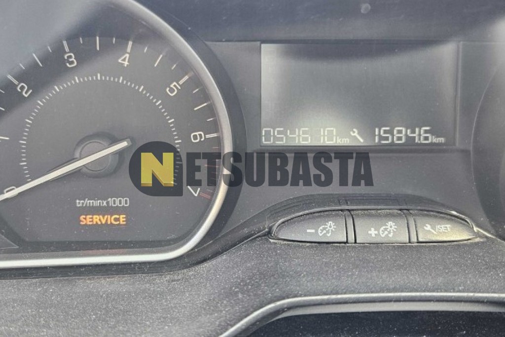 Peugeot 208 1.2 PureTech 2015