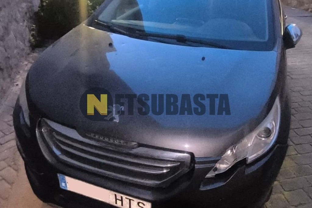 Peugeot 2008 1.6 e-HDi 2013
