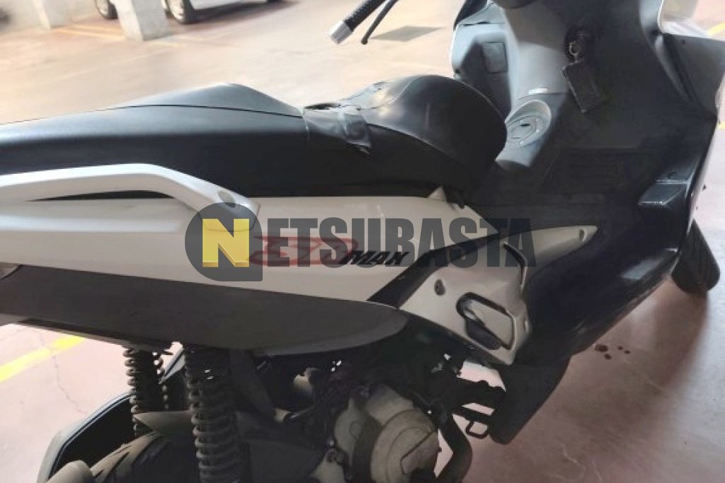 Aprilia SR Max 125 2011