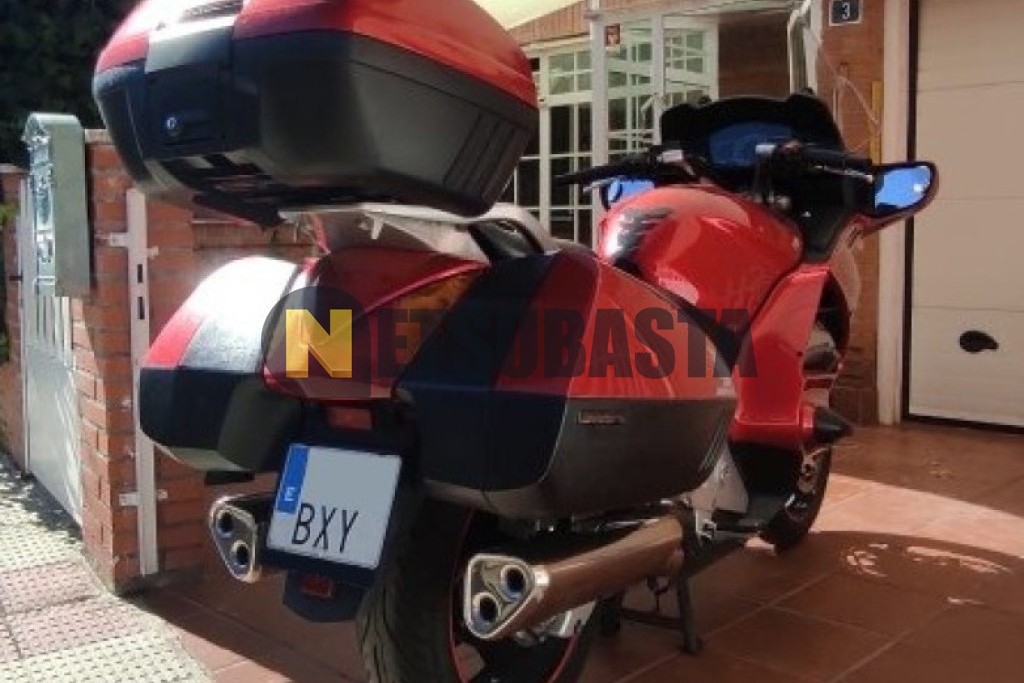 Honda PAN-EUROPEAN ST 1300 2002