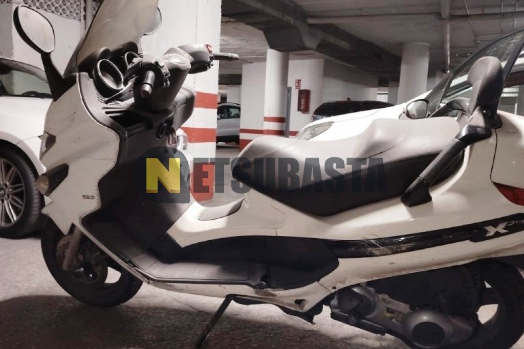 Piaggio X EVO 125 2015