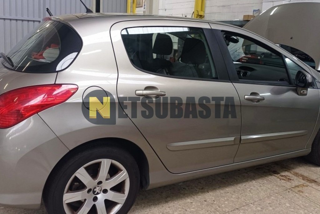 Peugeot 308 1.6 e-HDi 2013