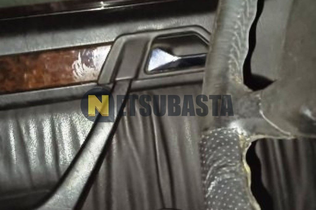 Mercedes-Benz 300 CE-24 1991