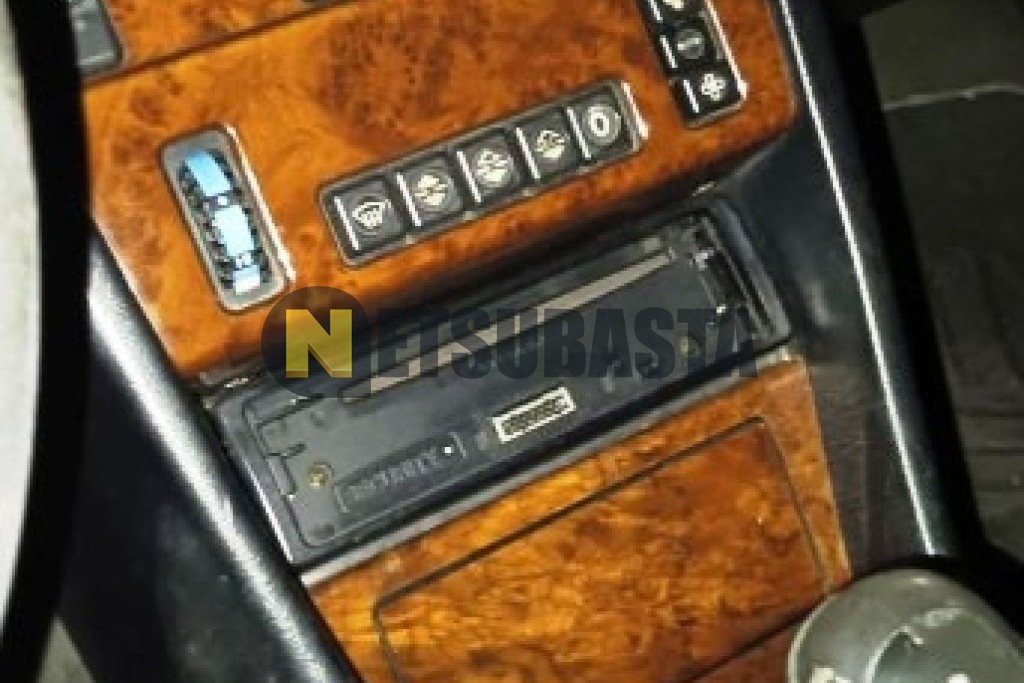 Mercedes-Benz 300 CE-24 1991