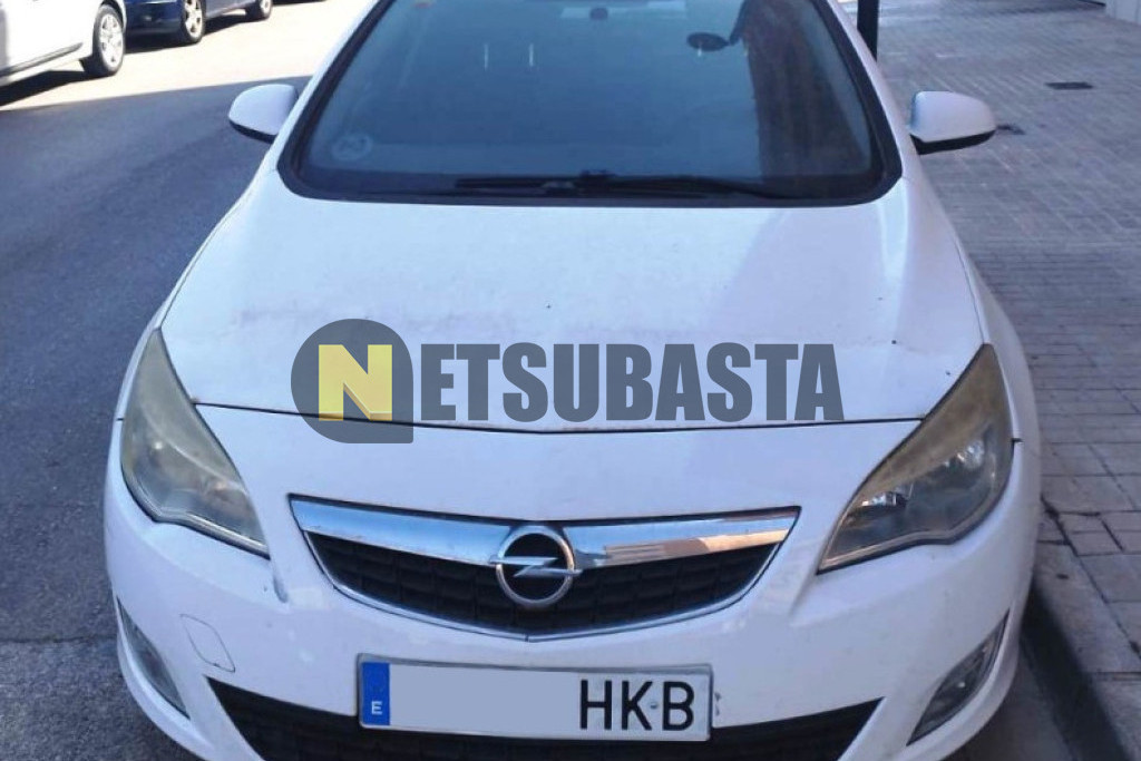 Opel Astra 1.3 ecoFlex 2012