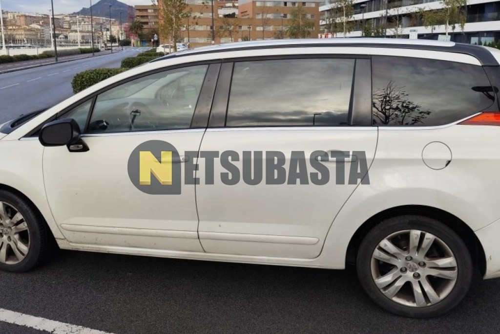 Peugeot 5008 2.0 HDi FAP 2011