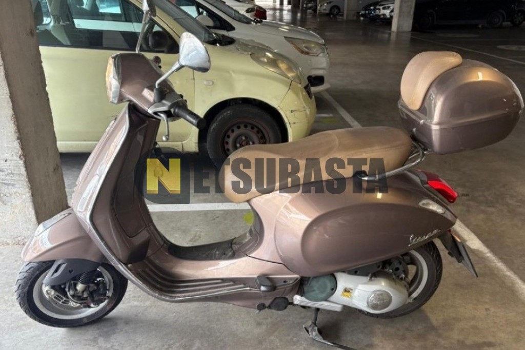 Vespa Primavera 125 2015