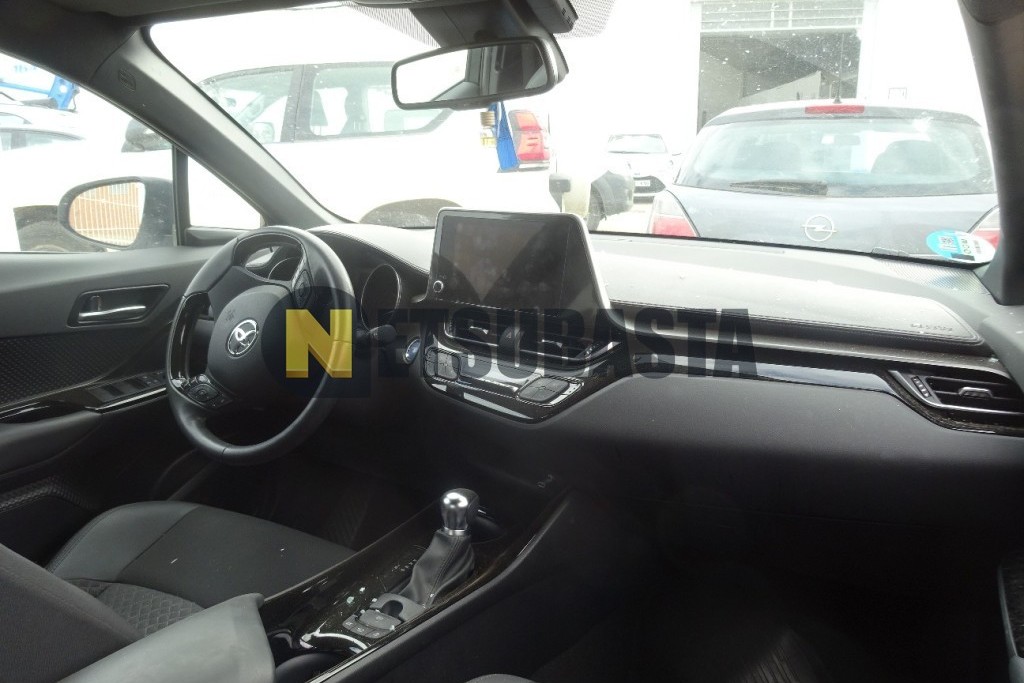 Toyota C-HR 180H 2023