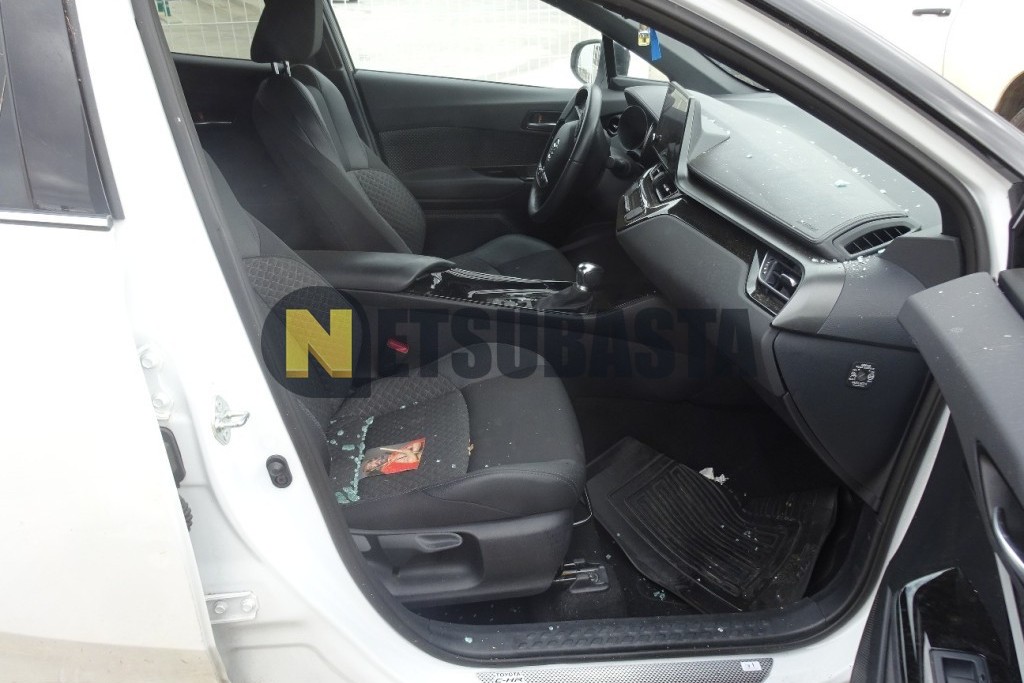 Toyota C-HR 180H 2023