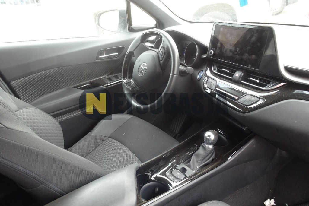 Toyota C-HR 180H 2023