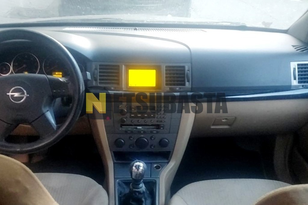 Opel Signum 2.2 DTI 16V 2003