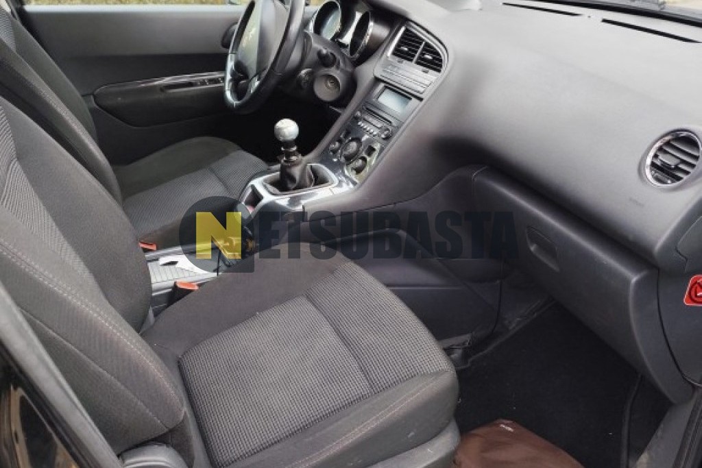 Peugeot 5008 1.6 HDi 2011