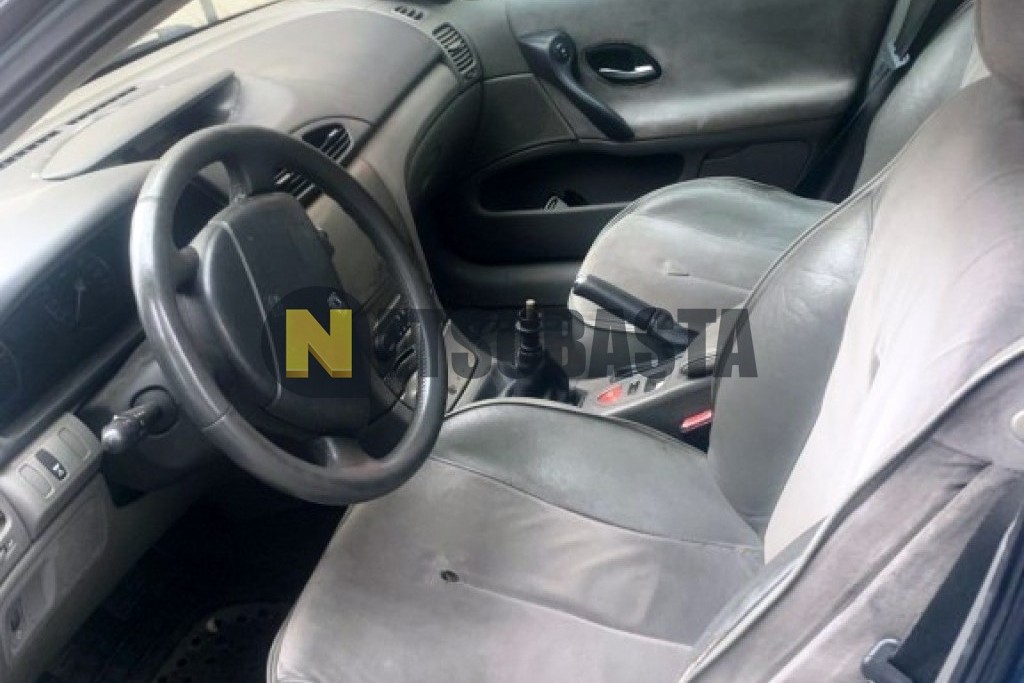 Renault Laguna Grand Tour 1.9 dCi 2003