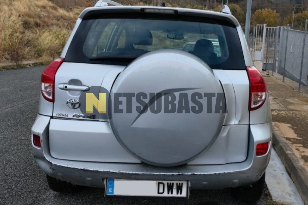 Toyota RAV4 2.2 D-4D 2006