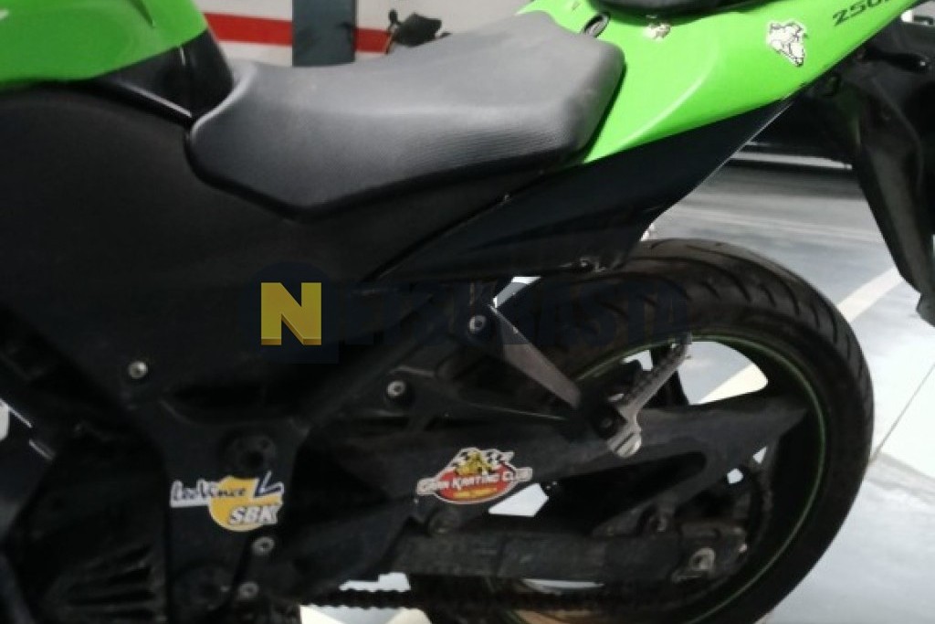 Kawasaki NINJA 250 R 2009