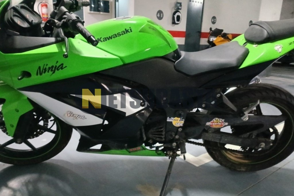 Kawasaki NINJA 250 R 2009