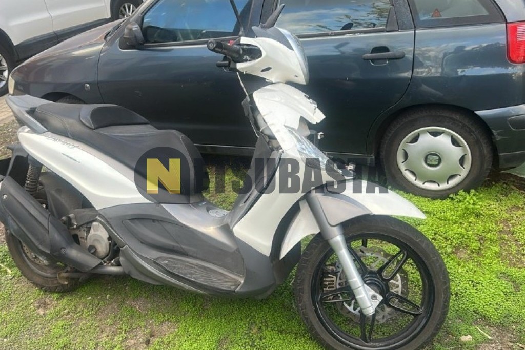 Piaggio Beverly 350 2014